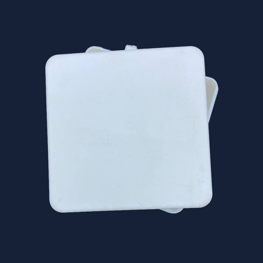 Plastic box 7.5x7x3.5cm